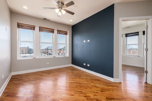 4749 W Roscoe Street 3, Chicago, IL 60641