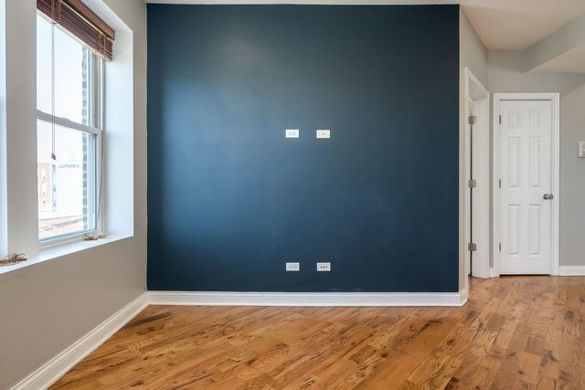 4749 W Roscoe Street 3, Chicago, IL 60641