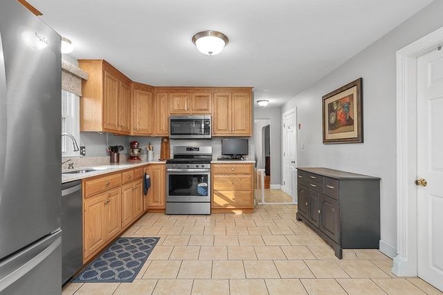 9 Sharon Ave, Norfolk, MA 02056