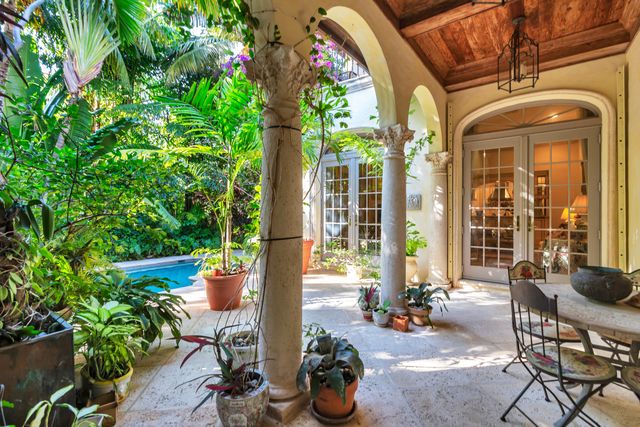 446 Brazilian Avenue, Palm Beach, FL 33480