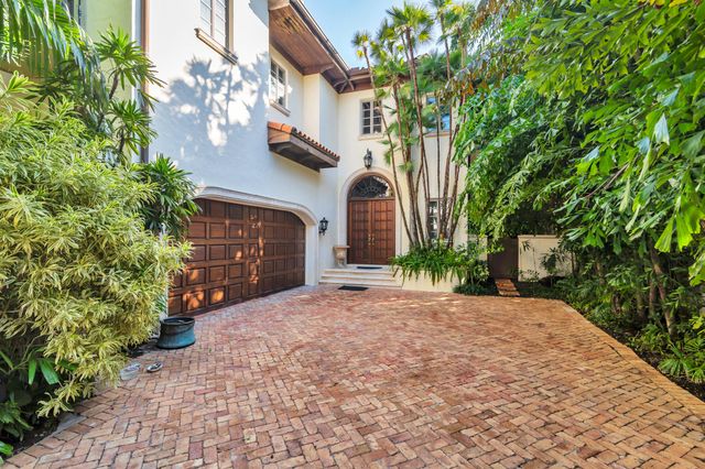 446 Brazilian Avenue, Palm Beach, FL 33480