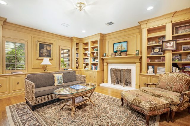 446 Brazilian Avenue, Palm Beach, FL 33480