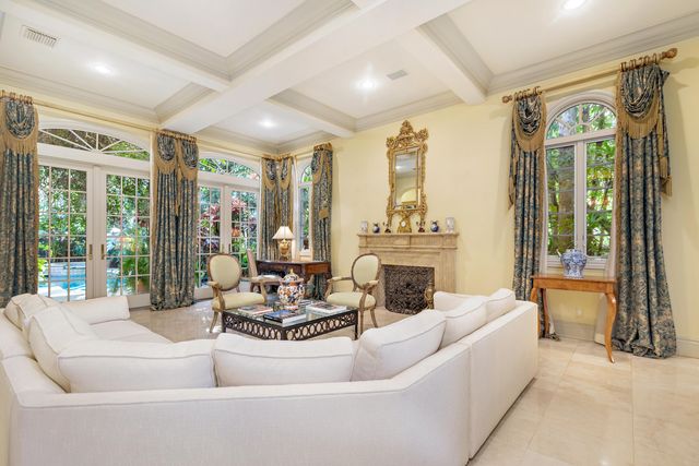 446 Brazilian Avenue, Palm Beach, FL 33480