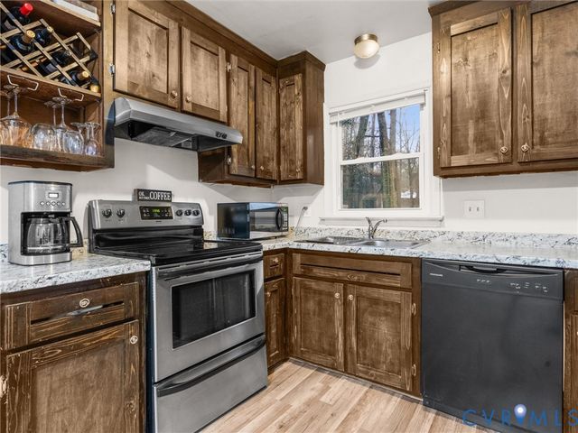 4601 Rabbit Foot Ln, North Chesterfield, VA 23236