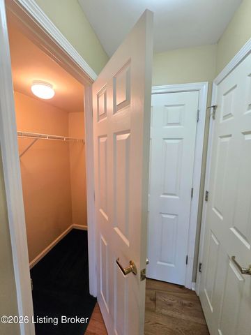 2726 Hollywood Terrace 103, Louisville, KY 40206