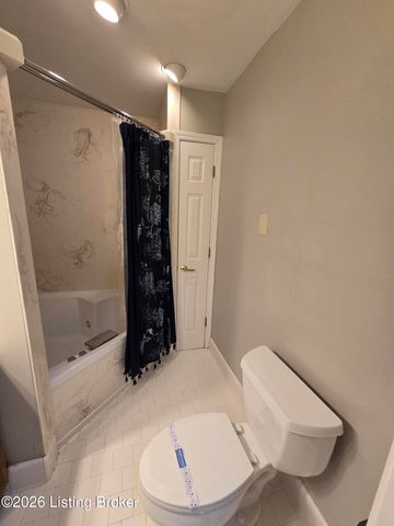 2726 Hollywood Terrace 103, Louisville, KY 40206
