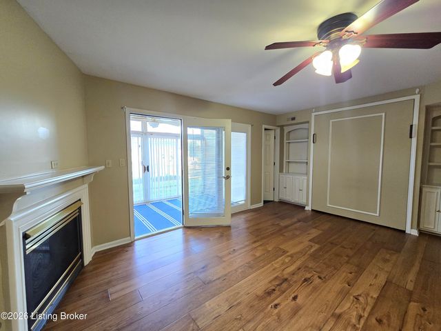 2726 Hollywood Terrace 103, Louisville, KY 40206