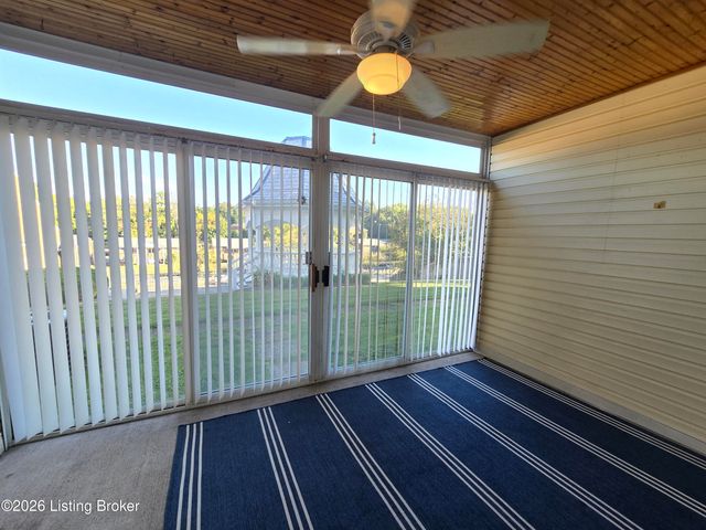 2726 Hollywood Terrace 103, Louisville, KY 40206