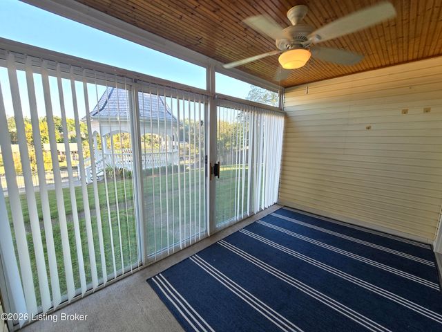2726 Hollywood Terrace 103, Louisville, KY 40206