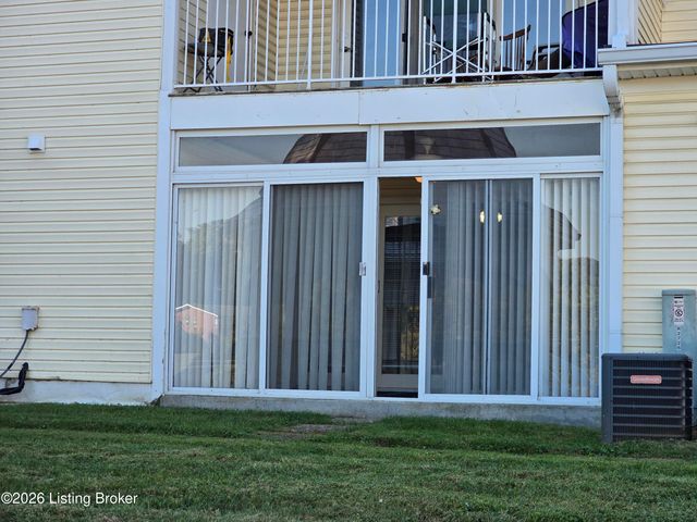 2726 Hollywood Terrace 103, Louisville, KY 40206