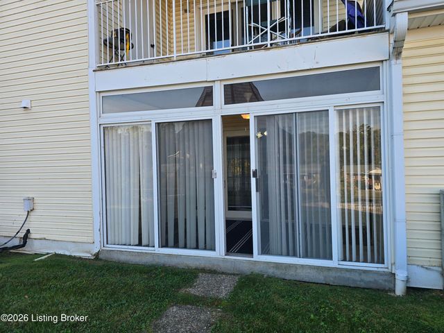 2726 Hollywood Terrace 103, Louisville, KY 40206