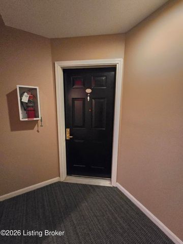 2726 Hollywood Terrace 103, Louisville, KY 40206