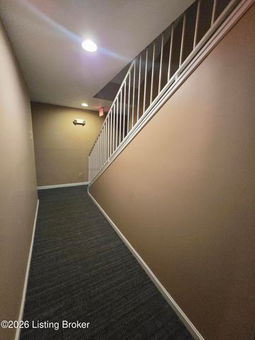 2726 Hollywood Terrace 103, Louisville, KY 40206