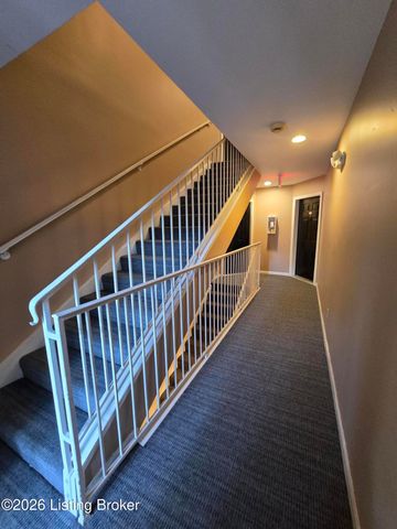 2726 Hollywood Terrace 103, Louisville, KY 40206