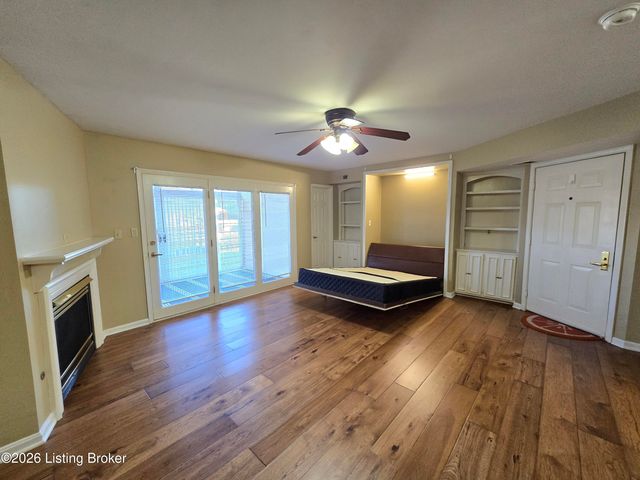 2726 Hollywood Terrace 103, Louisville, KY 40206