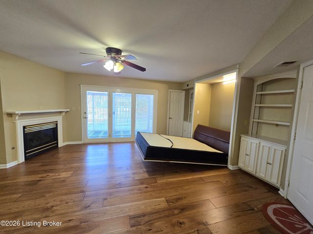 2726 Hollywood Terrace 103, Louisville, KY 40206