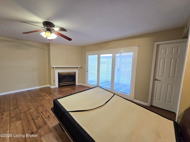 2726 Hollywood Terrace 103, Louisville, KY 40206