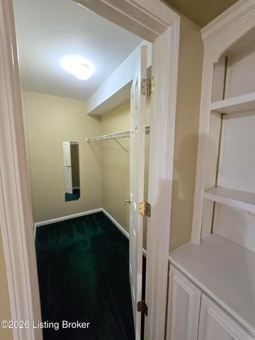 2726 Hollywood Terrace 103, Louisville, KY 40206