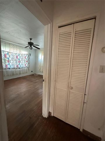 2604 Mayo St, Hollywood, FL 33020