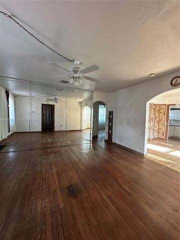 2604 Mayo St, Hollywood, FL 33020