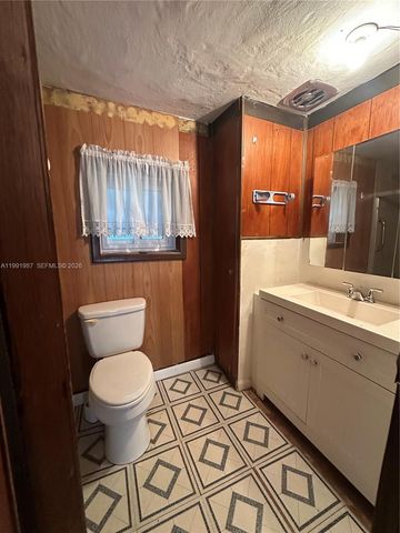 2604 Mayo St, Hollywood, FL 33020