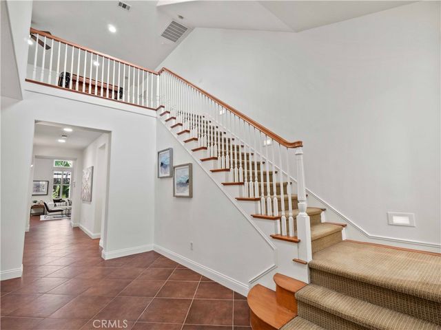 25679 Smoketree, Valencia, CA 91381