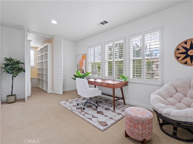 25679 Smoketree, Valencia, CA 91381