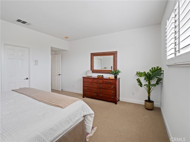 25679 Smoketree, Valencia, CA 91381