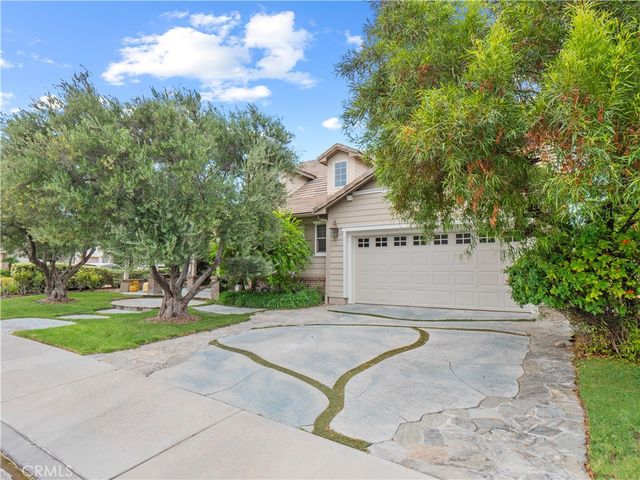 25679 Smoketree, Valencia, CA 91381