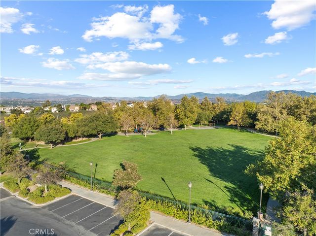 25679 Smoketree, Valencia, CA 91381