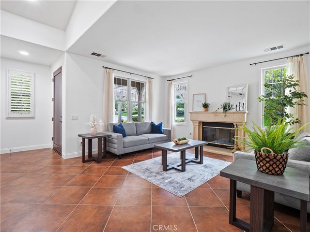 25679 Smoketree, Valencia, CA 91381