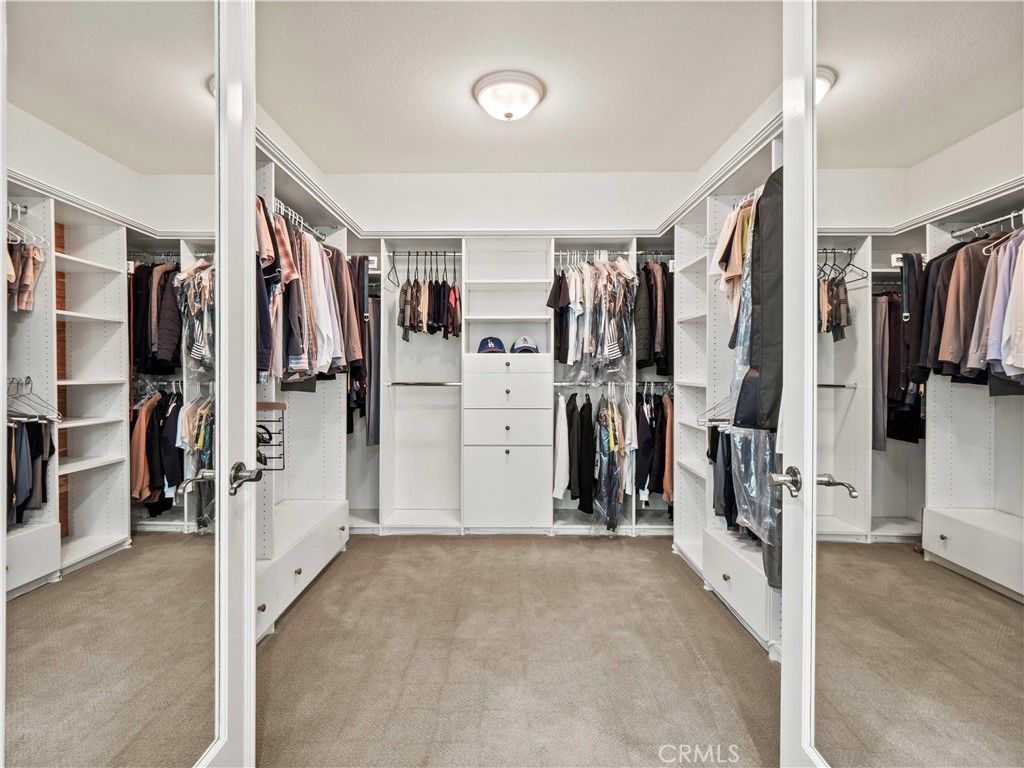 Image 20 of property listing at 25679 Smoketree, Valencia, CA 91381