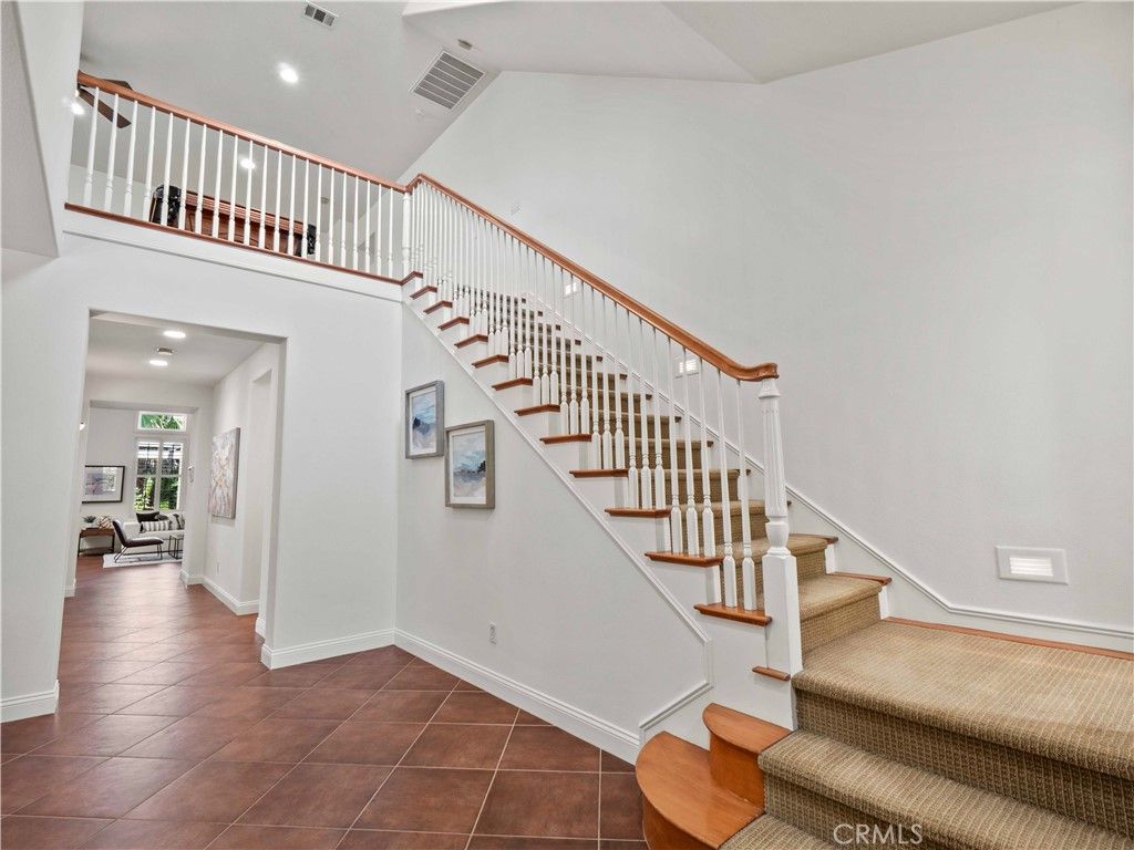 Image 22 of property listing at 25679 Smoketree, Valencia, CA 91381