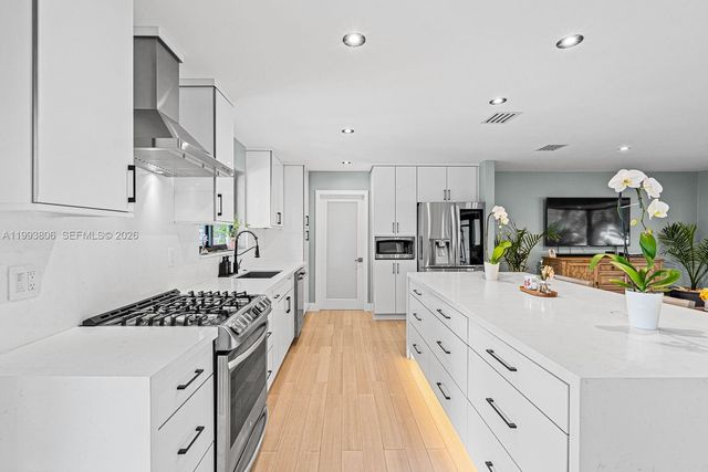 9420 SW 192nd Dr, Cutler Bay, FL 33157