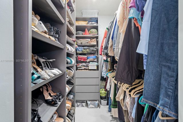 9420 SW 192nd Dr, Cutler Bay, FL 33157