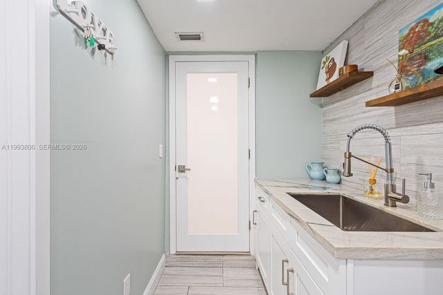 9420 SW 192nd Dr, Cutler Bay, FL 33157