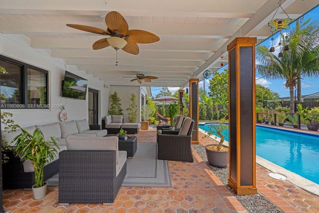 9420 SW 192nd Dr, Cutler Bay, FL 33157