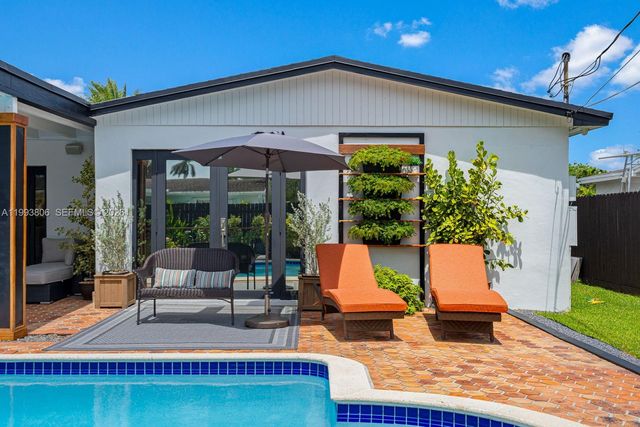 9420 SW 192nd Dr, Cutler Bay, FL 33157