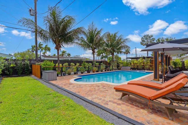 9420 SW 192nd Dr, Cutler Bay, FL 33157