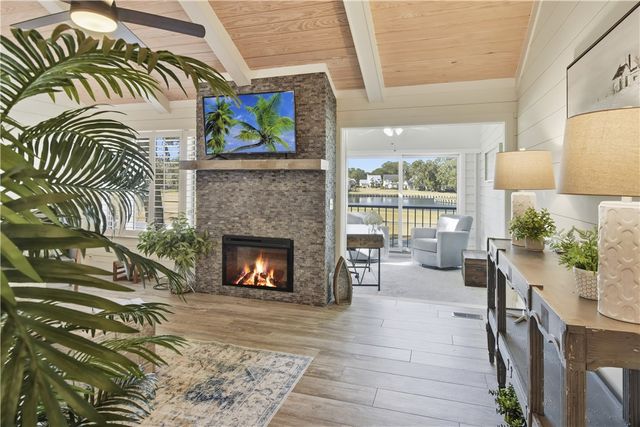 257 Moss Oak Lane 257, St Simons Island, GA 31522