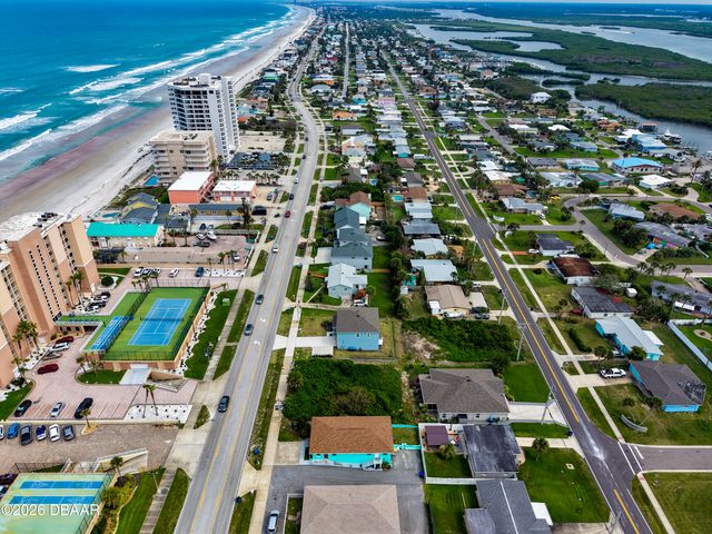 3826 S Atlantic Avenue, Daytona Beach Shores, FL 32118