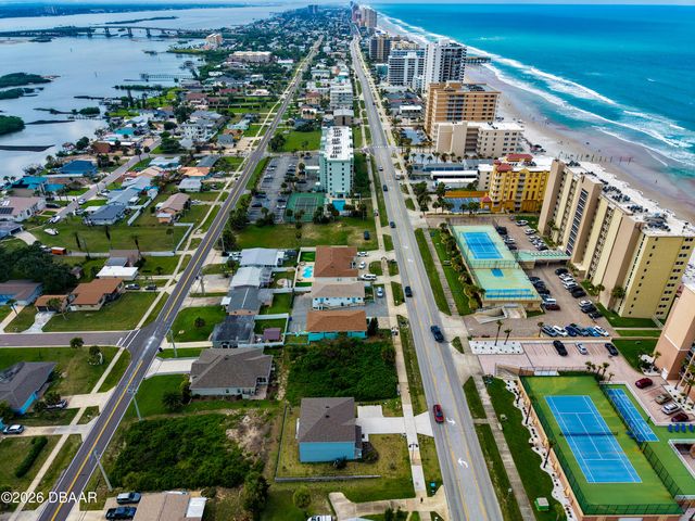 3826 S Atlantic Avenue, Daytona Beach Shores, FL 32118
