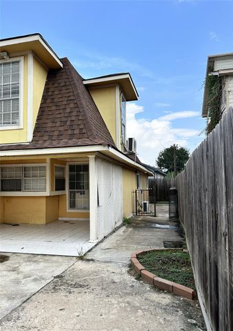 6905 Palestine Street, Houston, TX 77020