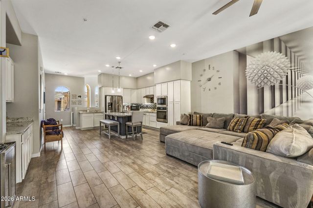 15550 S 5th Avenue 236, Phoenix, AZ 85045