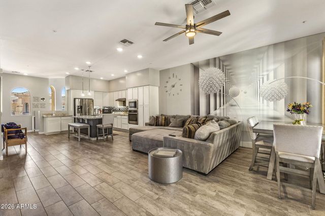 15550 S 5th Avenue 236, Phoenix, AZ 85045