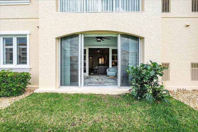 18 W Harbour Isle Drive W 102, Fort Pierce, FL 34949