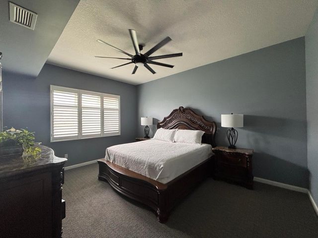 18 W Harbour Isle Drive W 102, Fort Pierce, FL 34949