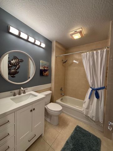 18 W Harbour Isle Drive W 102, Fort Pierce, FL 34949