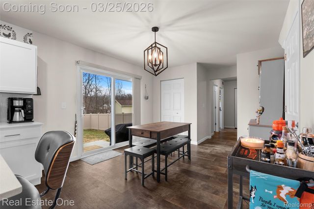 2273 Apple Tree Drive, Burton, MI 48519