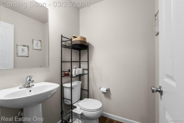 2273 Apple Tree Drive, Burton, MI 48519